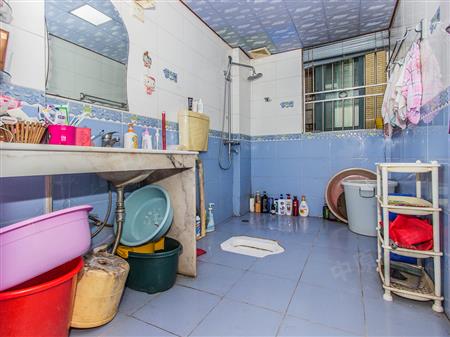 水晶之城-卫生间