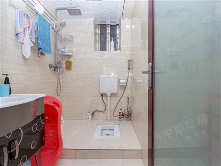 洪湖花园-卫生间