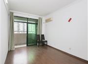 新港鸿花园-卧室