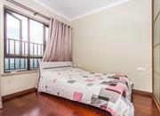 万科麓城一期（金域中央花园一期）-主卧