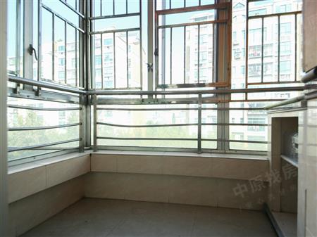 百仕达花园一期-阳台