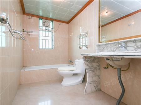 百仕达花园一期-卫生间