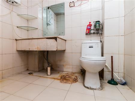 田苑新村-卫生间