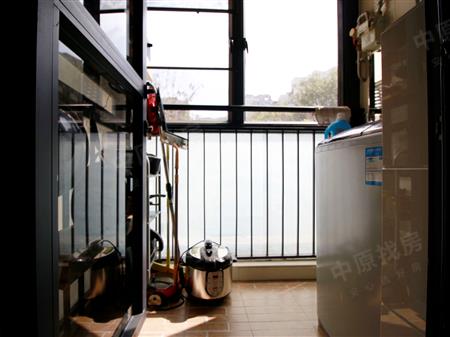 中海半山溪谷花园-卫生间