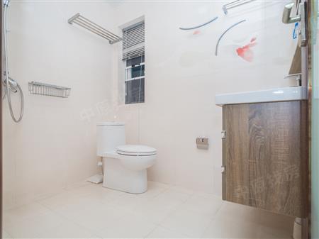 发展兴苑-卫生间