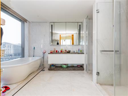 深业上城-卫生间