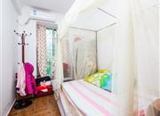 信义假日名城(一期沁芳园)-次卧