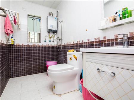 信义假日名城(一期沁芳园)-卫生间