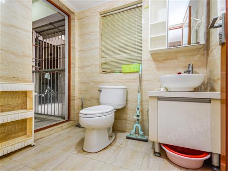 金地上塘道花园-卫生间