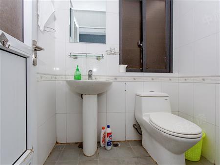 京基一百大厦-卫生间