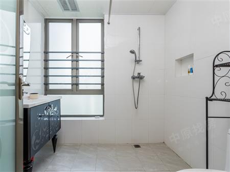 四季山水花园（二期）-卫生间