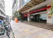 东方都会大厦-大门