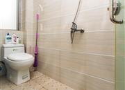 兴华花园-卫生间