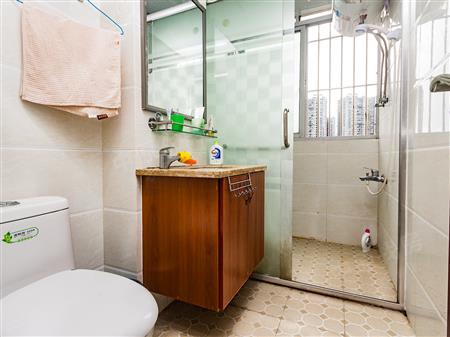 兴华花园-卫生间