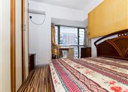 布吉中心花园-主卧