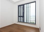 半岛城邦花园三期-次卧