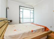 泰华明珠-主卧