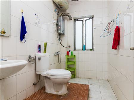 盛龙花园-卫生间