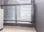 南园枫叶广场-阳台