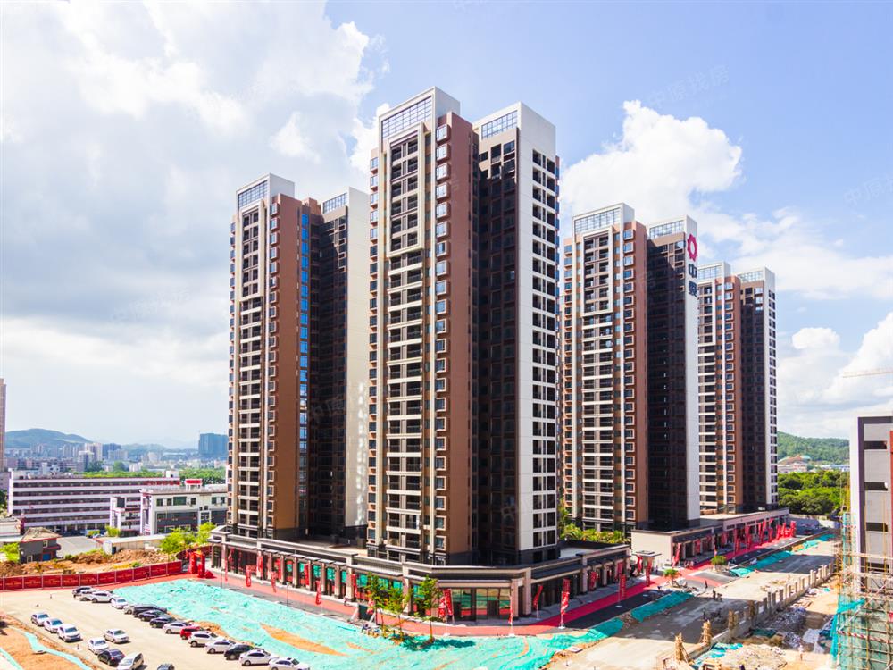 中骏蓝湾翠岭花园（一期）