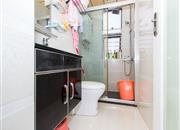 阳光花园-卫生间