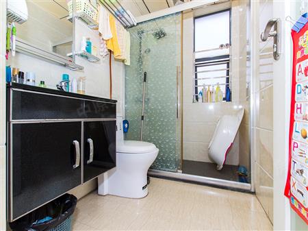 阳光花园-卫生间