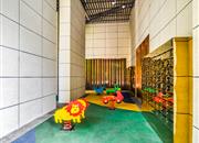 金地龙城中央-基础设施