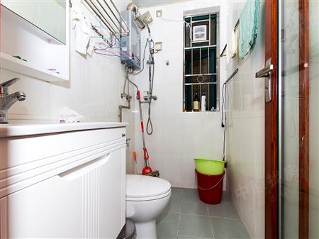 鸿景豪苑-卫生间