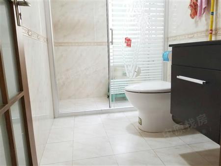 名家富居-卫生间