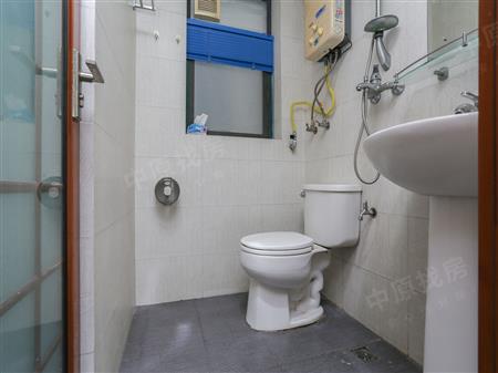 高发城驰苑-卫生间