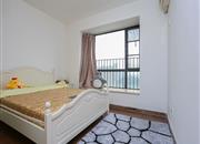 高发城驰苑-主卧