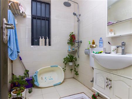 中央悦城-卫生间