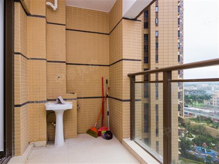 恒裕嘉城花园-阳台