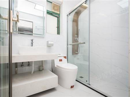 港城华庭-卫生间