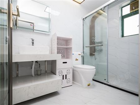 港城华庭-卫生间