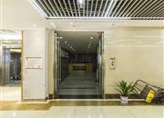 南方大时代-大门