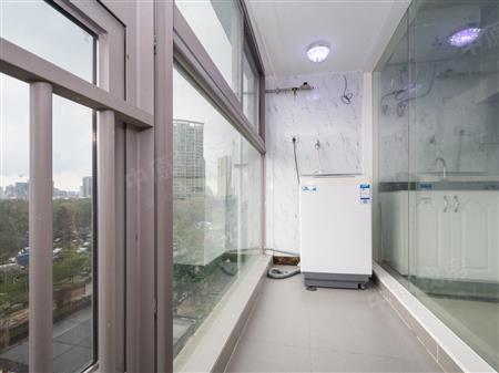 深港一号-阳台