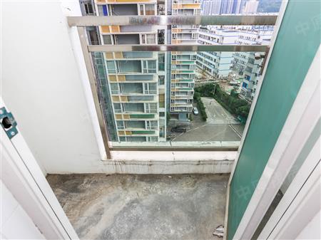 大芬油画苑-阳台