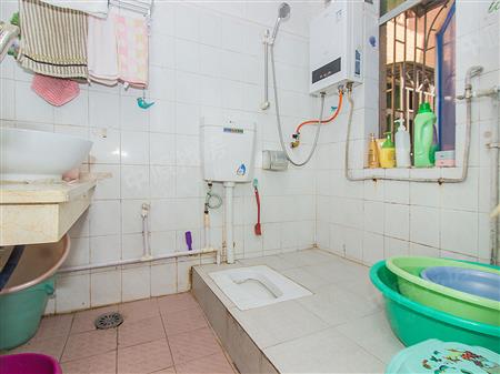 中房怡芬花园-卫生间