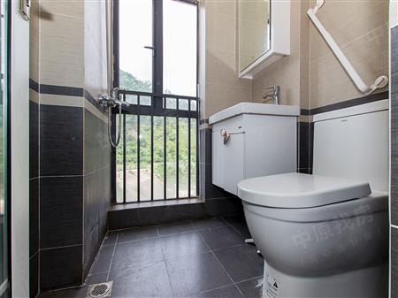 尚峰花园-卫生间