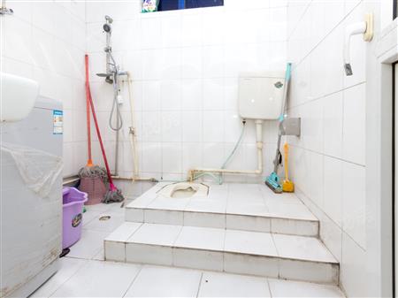 华昱花园-卫生间