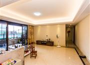 天峦湖花园-客厅