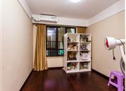 天峦湖花园-次卧