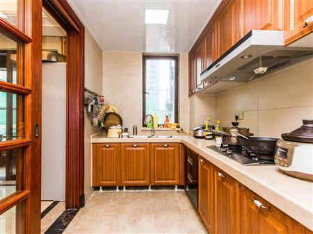 天峦湖花园-厨房