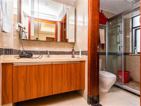 天峦湖花园-卫生间