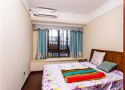 天峦湖花园-次卧