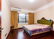 天峦湖花园-主卧