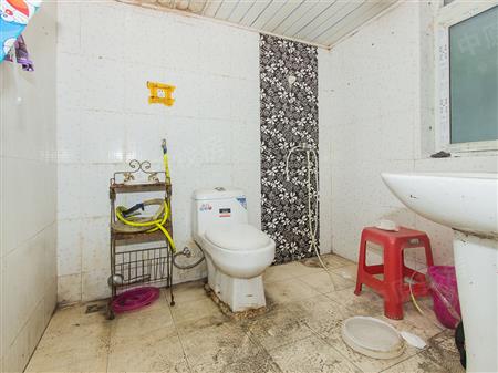 和通花园-卫生间