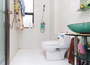 阳光花园-卫生间