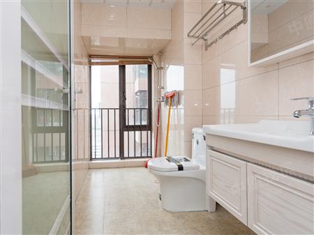 领航里程花园-卫生间